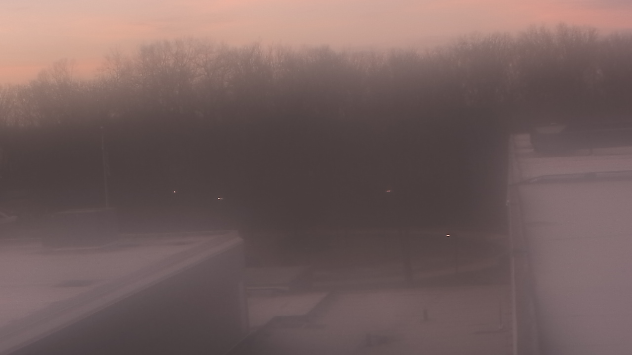 Thumbnail for current weather camera view from Dag Hammarskjold MS in Wallingford, Connecticut