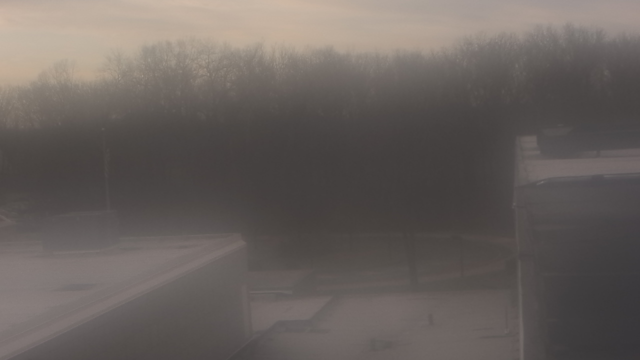 Thumbnail for current weather camera view from Dag Hammarskjold MS in Wallingford, Connecticut