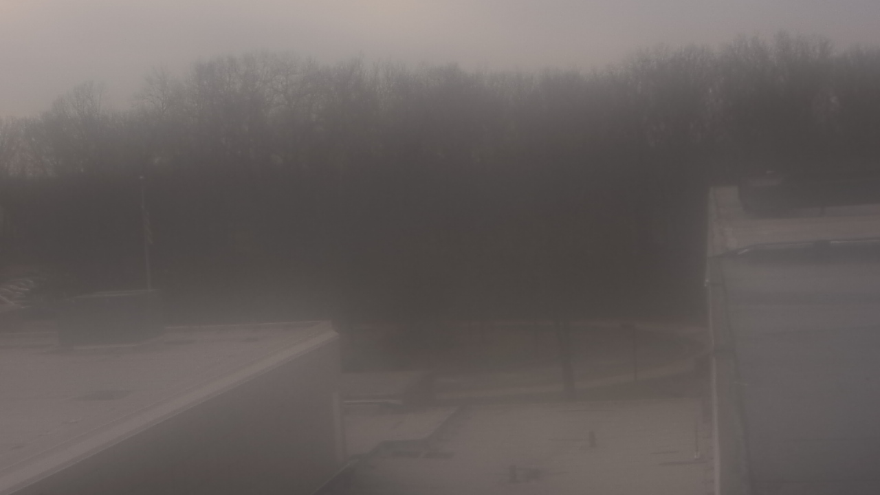 Thumbnail for current weather camera view from Dag Hammarskjold MS in Wallingford, Connecticut