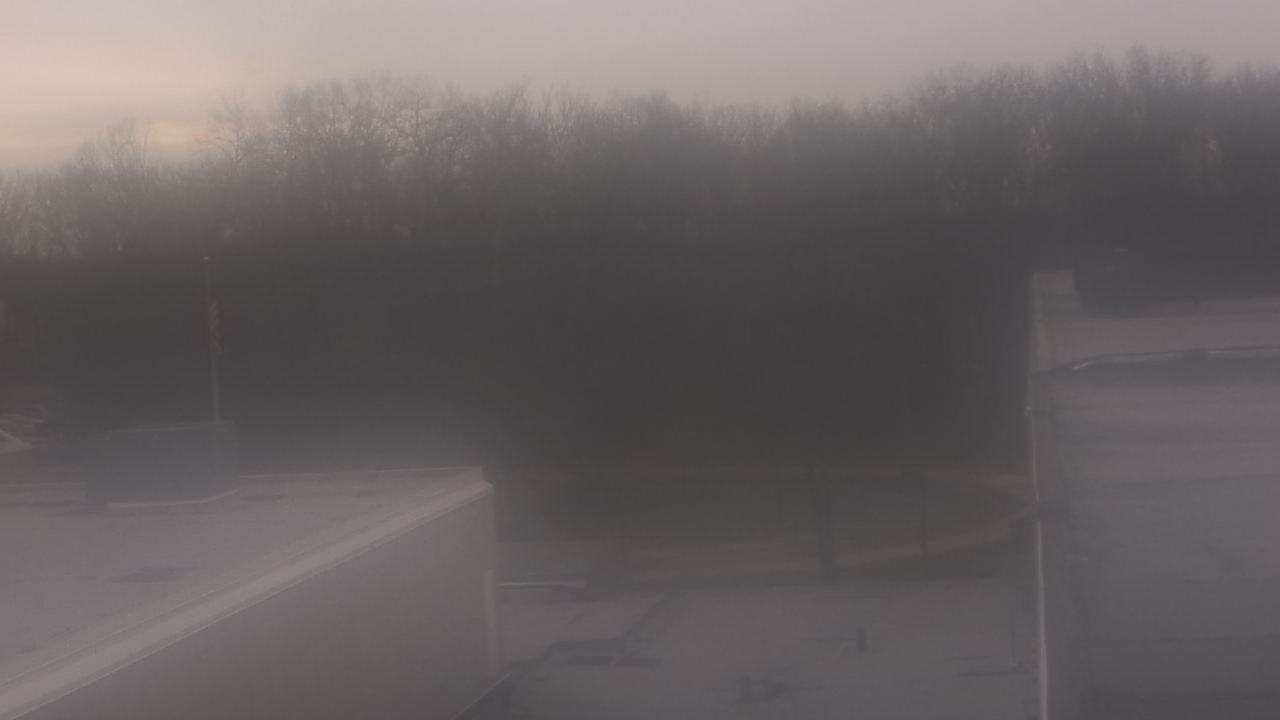 Thumbnail for current weather camera view from Dag Hammarskjold MS in Wallingford, Connecticut