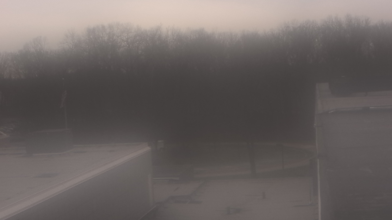 Thumbnail for current weather camera view from Dag Hammarskjold MS in Wallingford, Connecticut