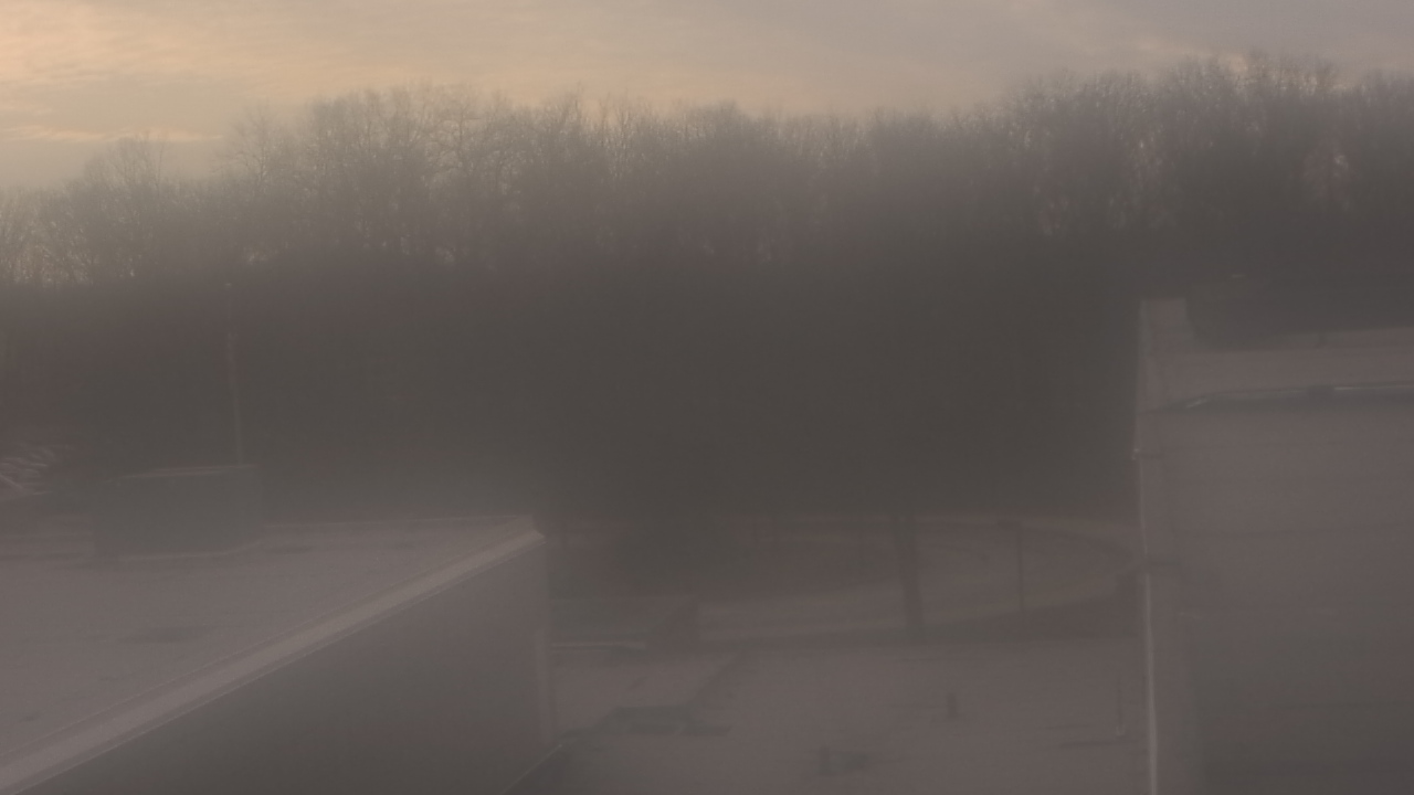 Thumbnail for current weather camera view from Dag Hammarskjold MS in Wallingford, Connecticut