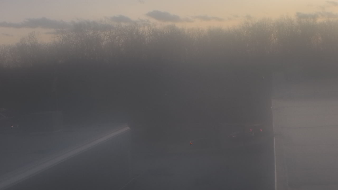 Thumbnail for current weather camera view from Dag Hammarskjold MS in Wallingford, Connecticut