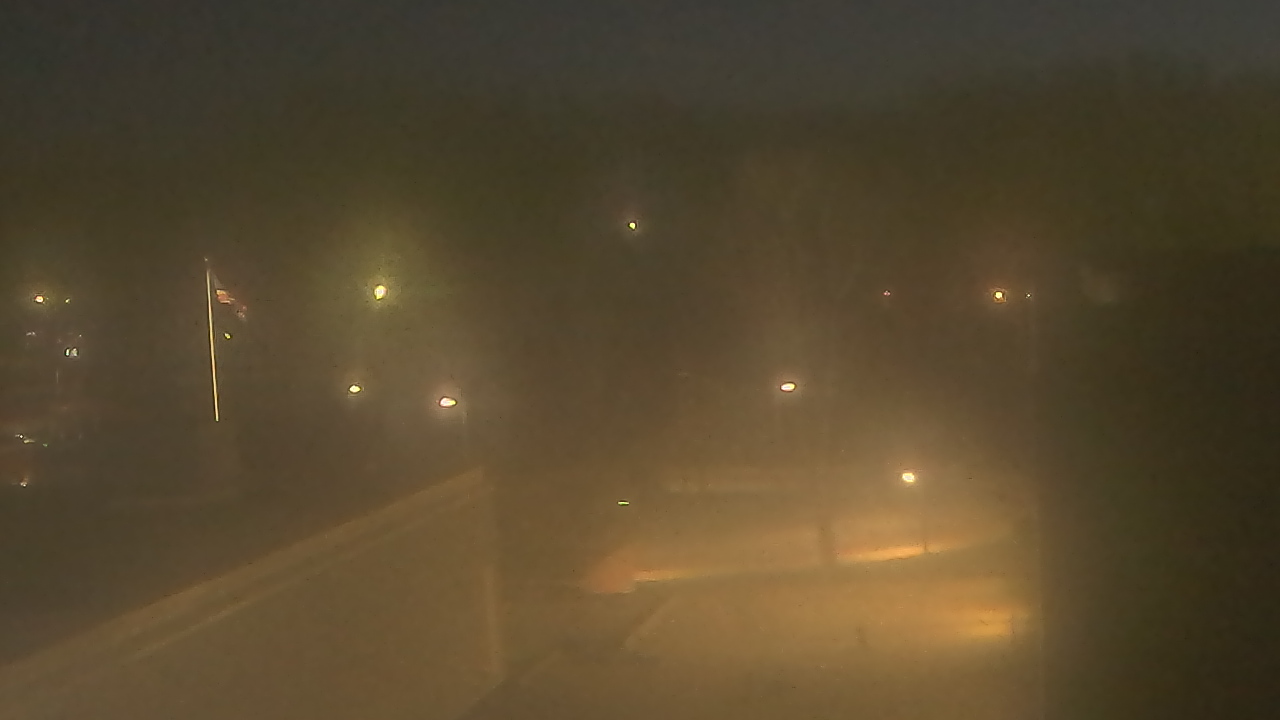 Thumbnail for current weather camera view from Dag Hammarskjold MS in Wallingford, Connecticut