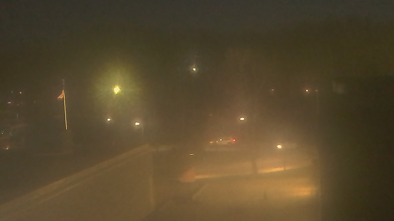 Thumbnail for current weather camera view from Dag Hammarskjold MS in Wallingford, Connecticut