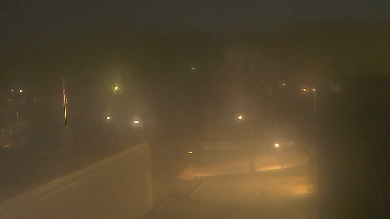 Thumbnail for current weather camera view from Dag Hammarskjold MS in Wallingford, Connecticut