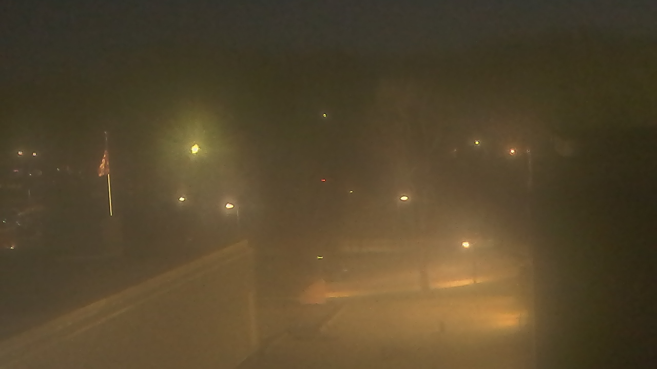 Thumbnail for current weather camera view from Dag Hammarskjold MS in Wallingford, Connecticut