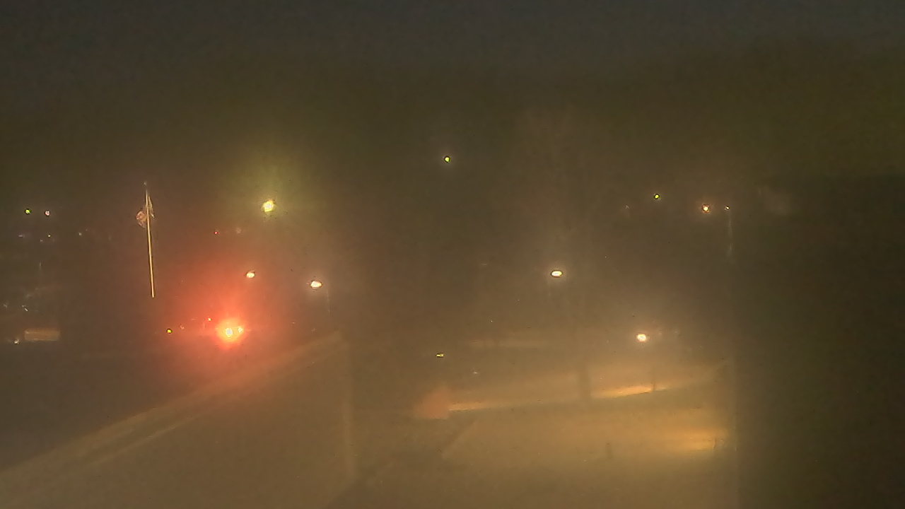 Thumbnail for current weather camera view from Dag Hammarskjold MS in Wallingford, Connecticut