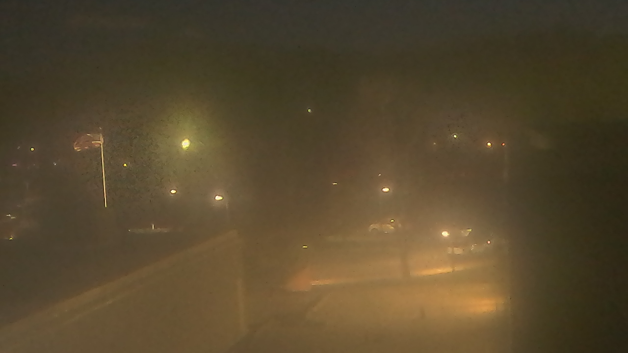 Thumbnail for current weather camera view from Dag Hammarskjold MS in Wallingford, Connecticut