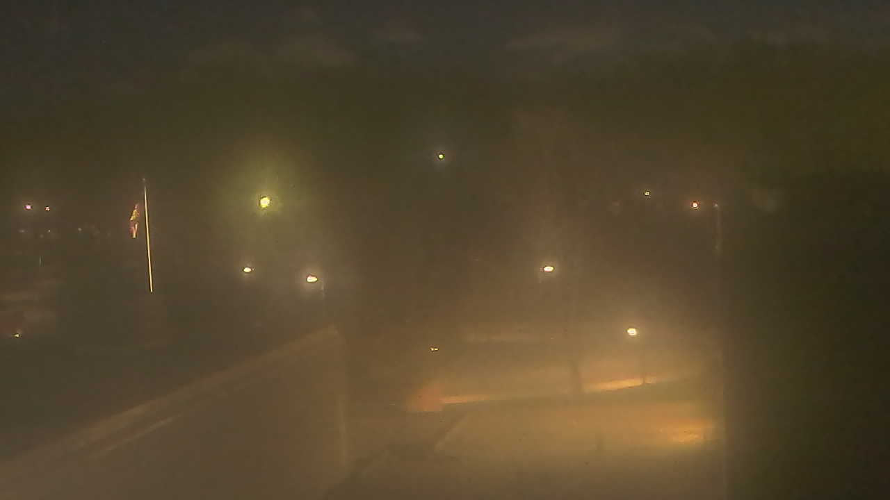 Thumbnail for current weather camera view from Dag Hammarskjold MS in Wallingford, Connecticut