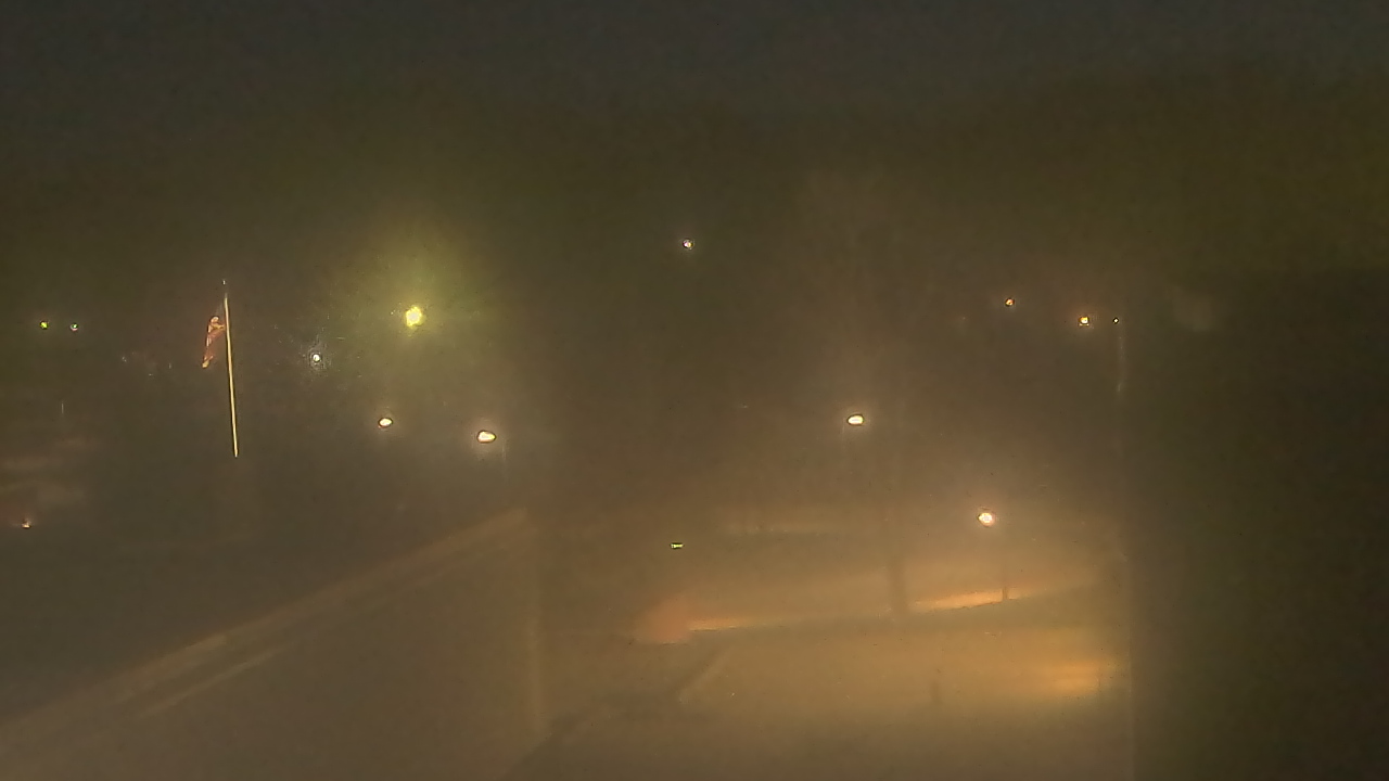 Thumbnail for current weather camera view from Dag Hammarskjold MS in Wallingford, Connecticut