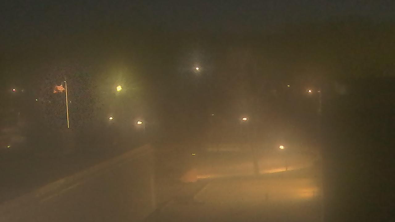 Thumbnail for current weather camera view from Dag Hammarskjold MS in Wallingford, Connecticut