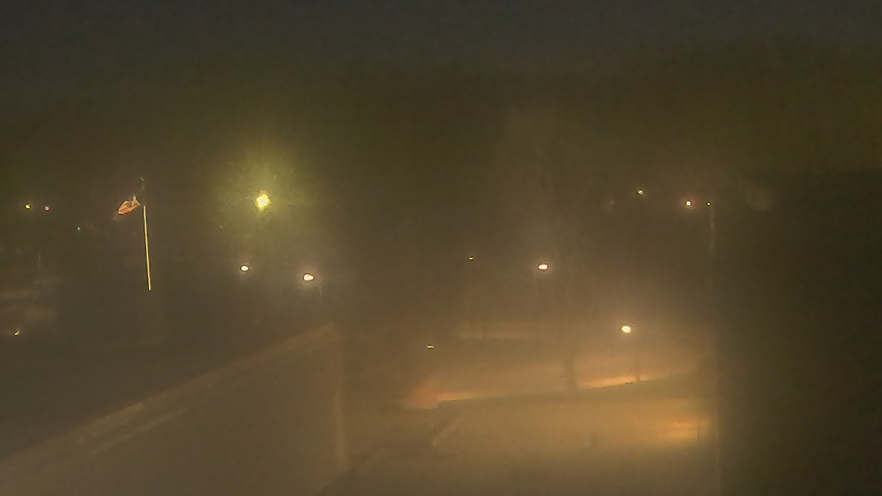 Thumbnail for current weather camera view from Dag Hammarskjold MS in Wallingford, Connecticut