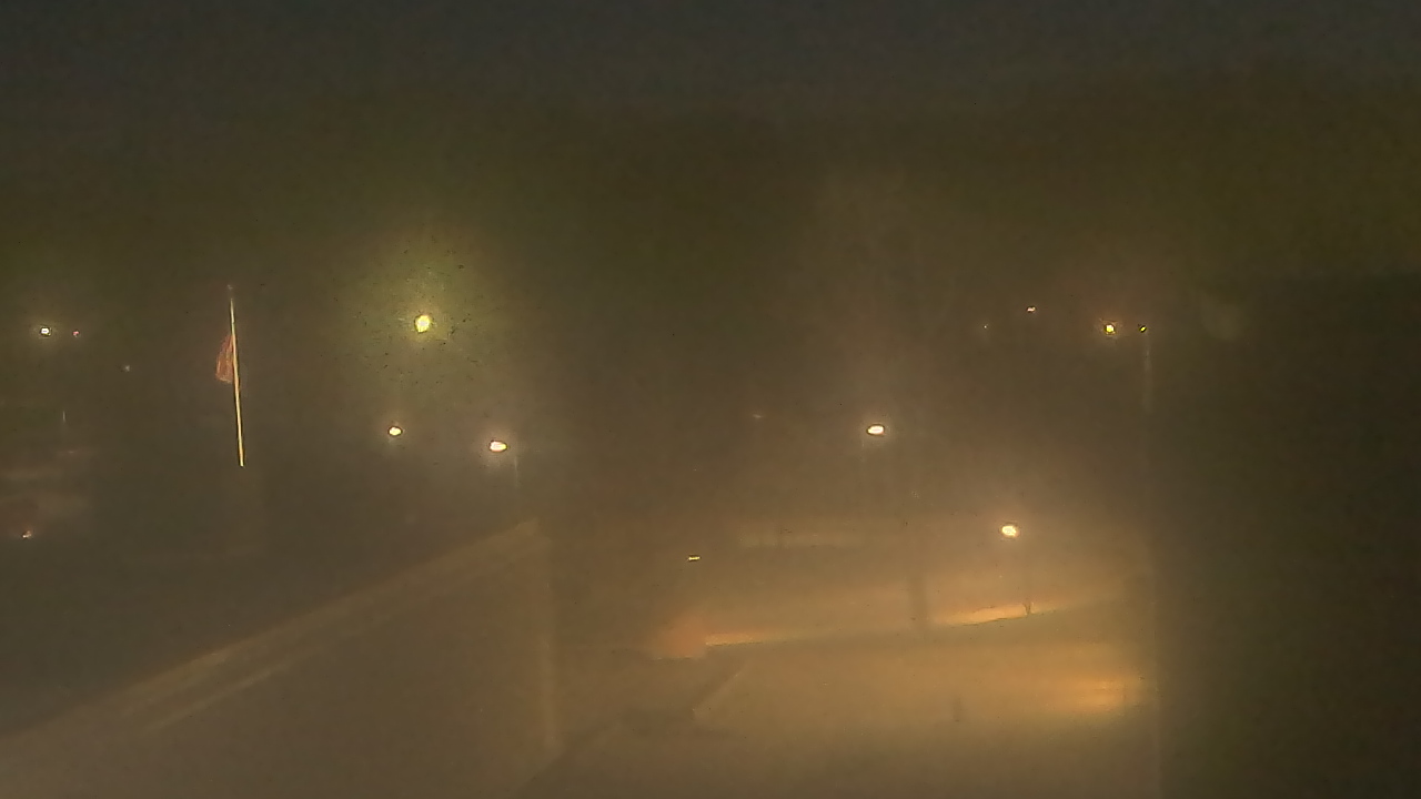 Thumbnail for current weather camera view from Dag Hammarskjold MS in Wallingford, Connecticut