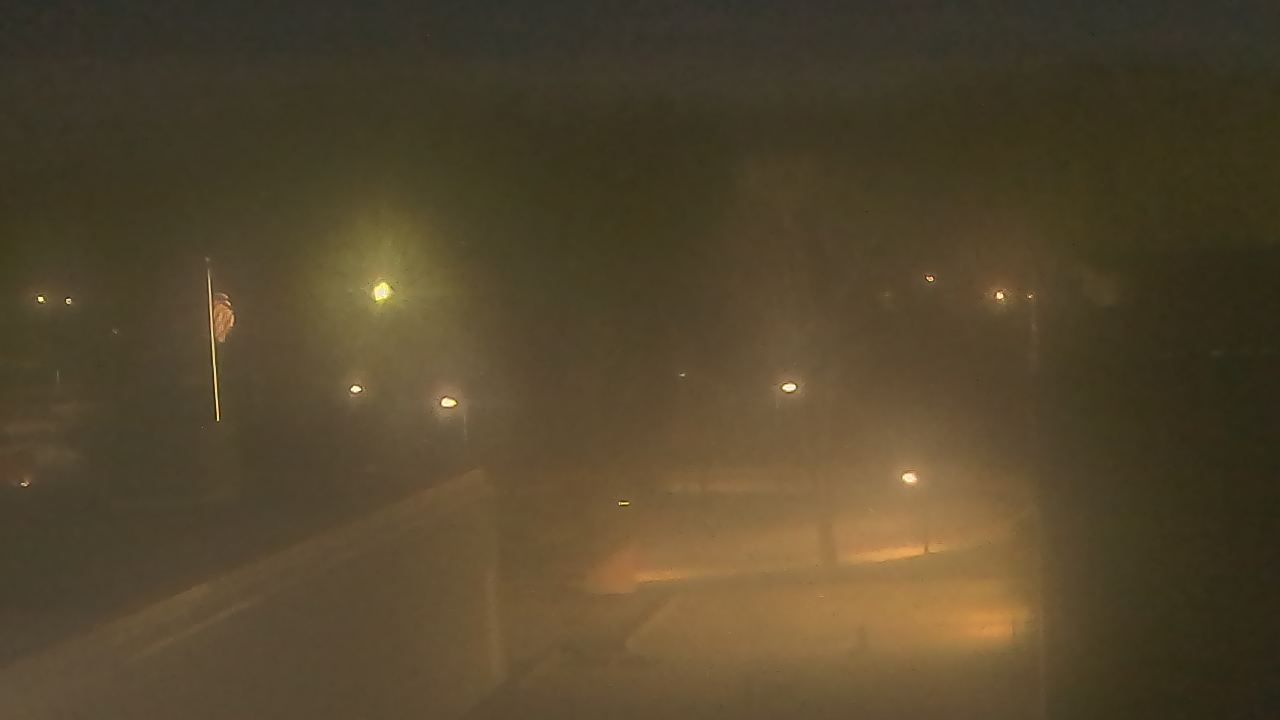 Thumbnail for current weather camera view from Dag Hammarskjold MS in Wallingford, Connecticut