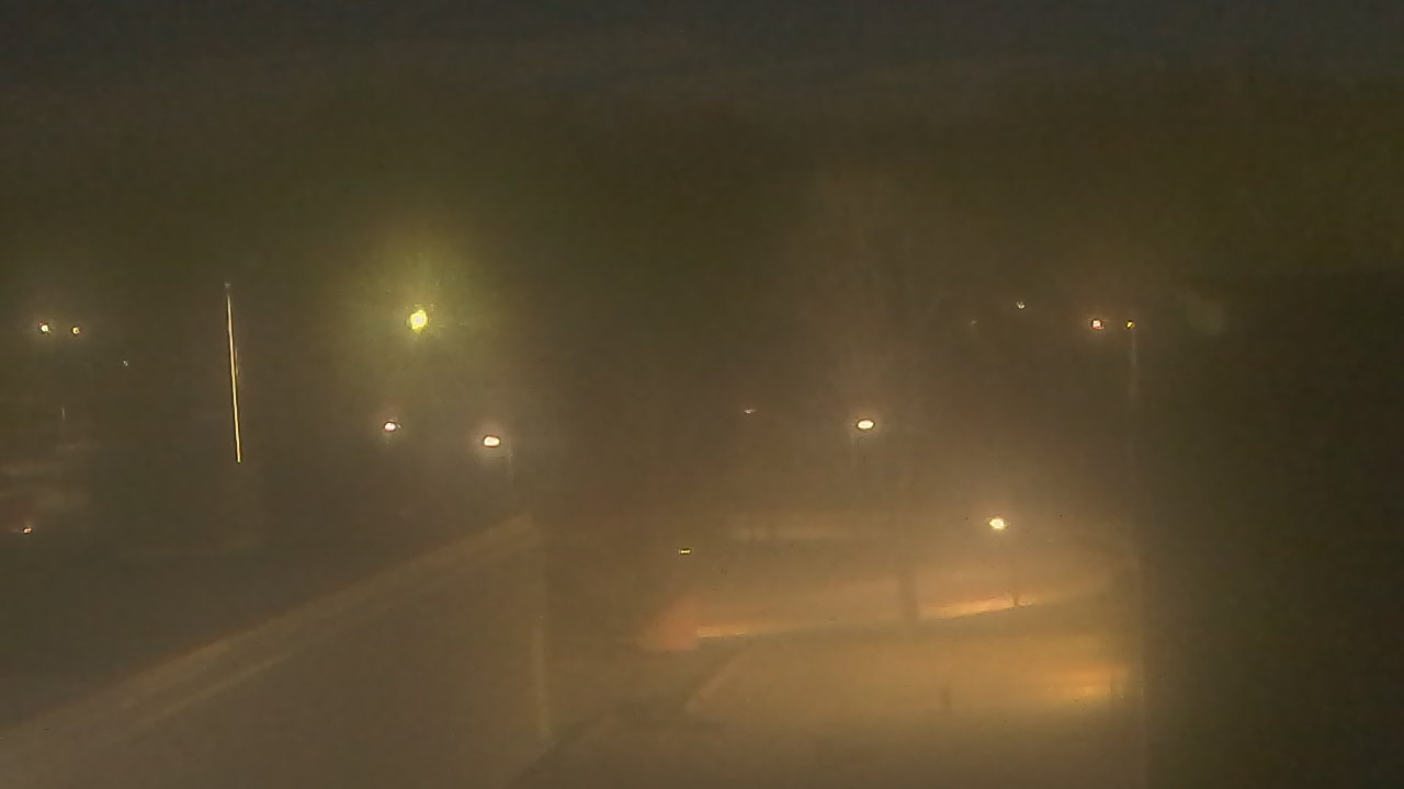 Thumbnail for current weather camera view from Dag Hammarskjold MS in Wallingford, Connecticut