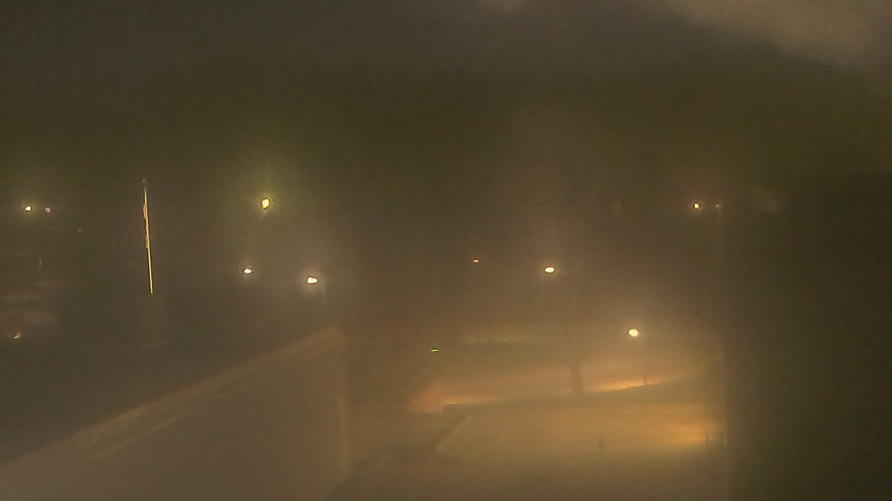 Thumbnail for current weather camera view from Dag Hammarskjold MS in Wallingford, Connecticut