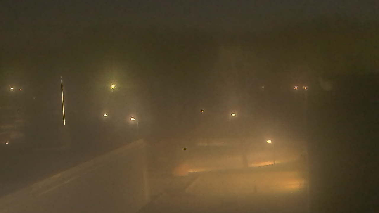 Thumbnail for current weather camera view from Dag Hammarskjold MS in Wallingford, Connecticut