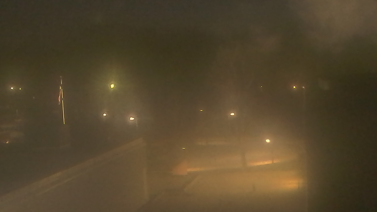 Thumbnail for current weather camera view from Dag Hammarskjold MS in Wallingford, Connecticut