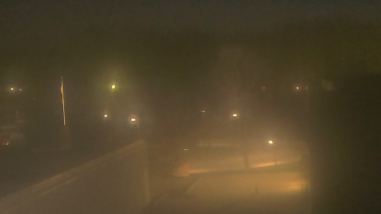 Thumbnail for current weather camera view from Dag Hammarskjold MS in Wallingford, Connecticut