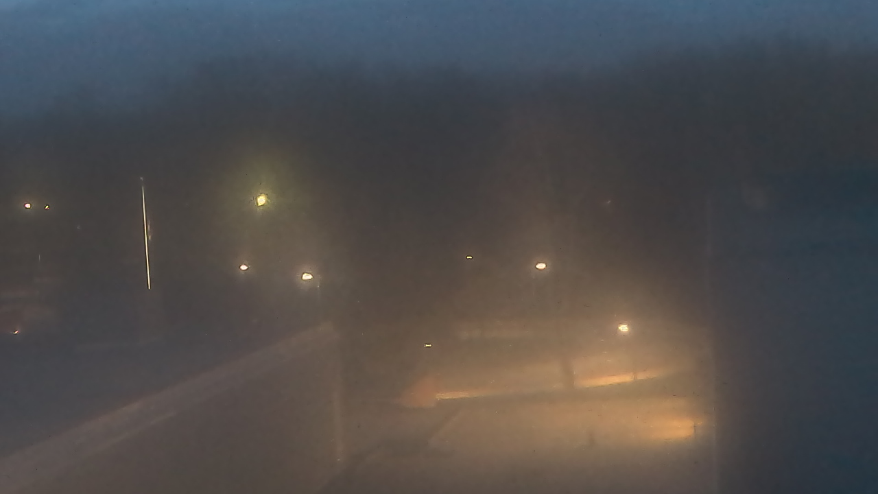 Thumbnail for current weather camera view from Dag Hammarskjold MS in Wallingford, Connecticut