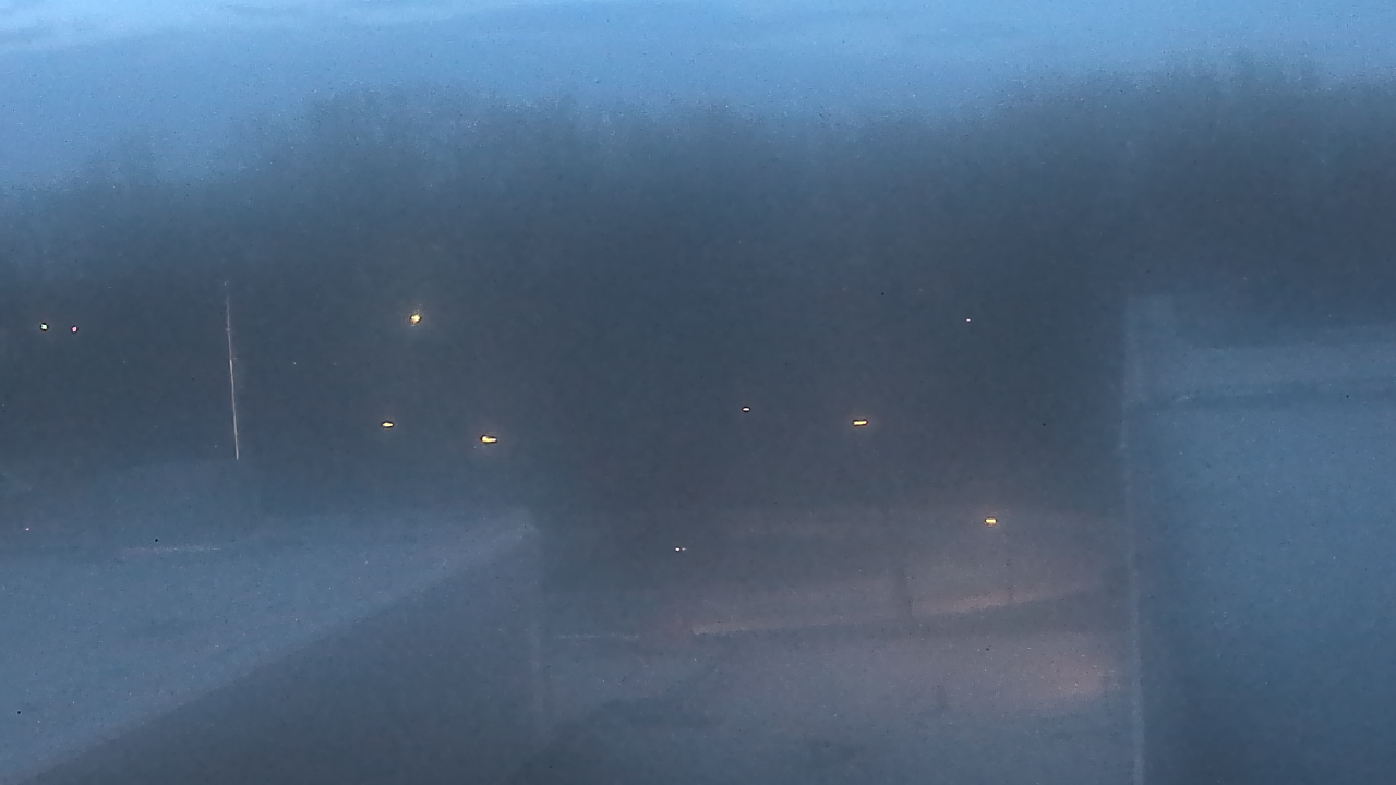 Thumbnail for current weather camera view from Dag Hammarskjold MS in Wallingford, Connecticut