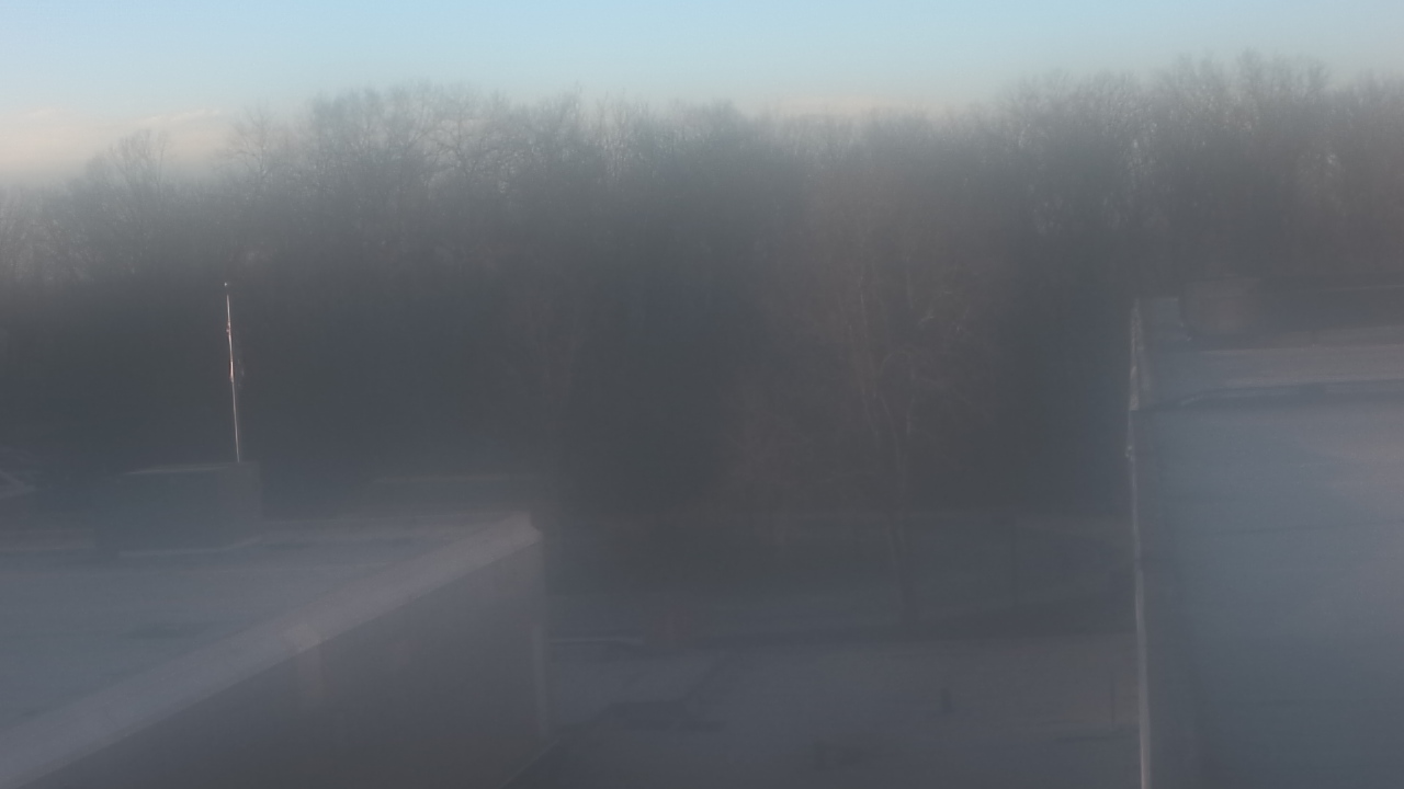 Thumbnail for current weather camera view from Dag Hammarskjold MS in Wallingford, Connecticut