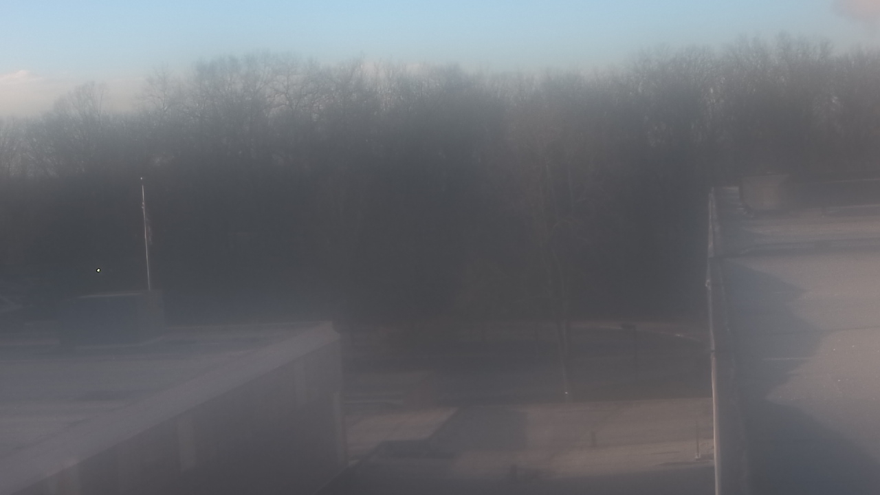 Thumbnail for current weather camera view from Dag Hammarskjold MS in Wallingford, Connecticut