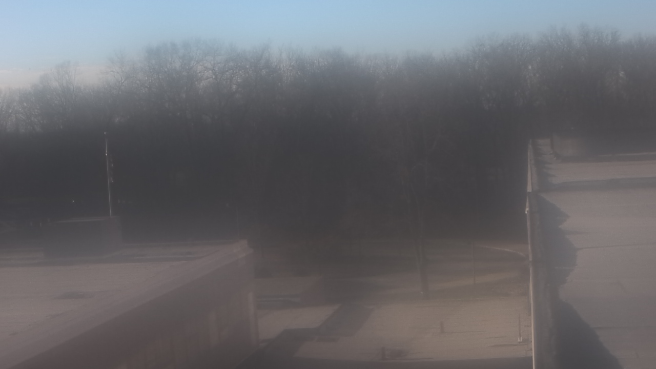 Thumbnail for current weather camera view from Dag Hammarskjold MS in Wallingford, Connecticut
