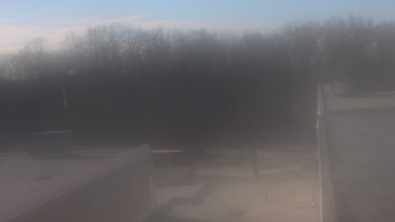 Thumbnail for current weather camera view from Dag Hammarskjold MS in Wallingford, Connecticut