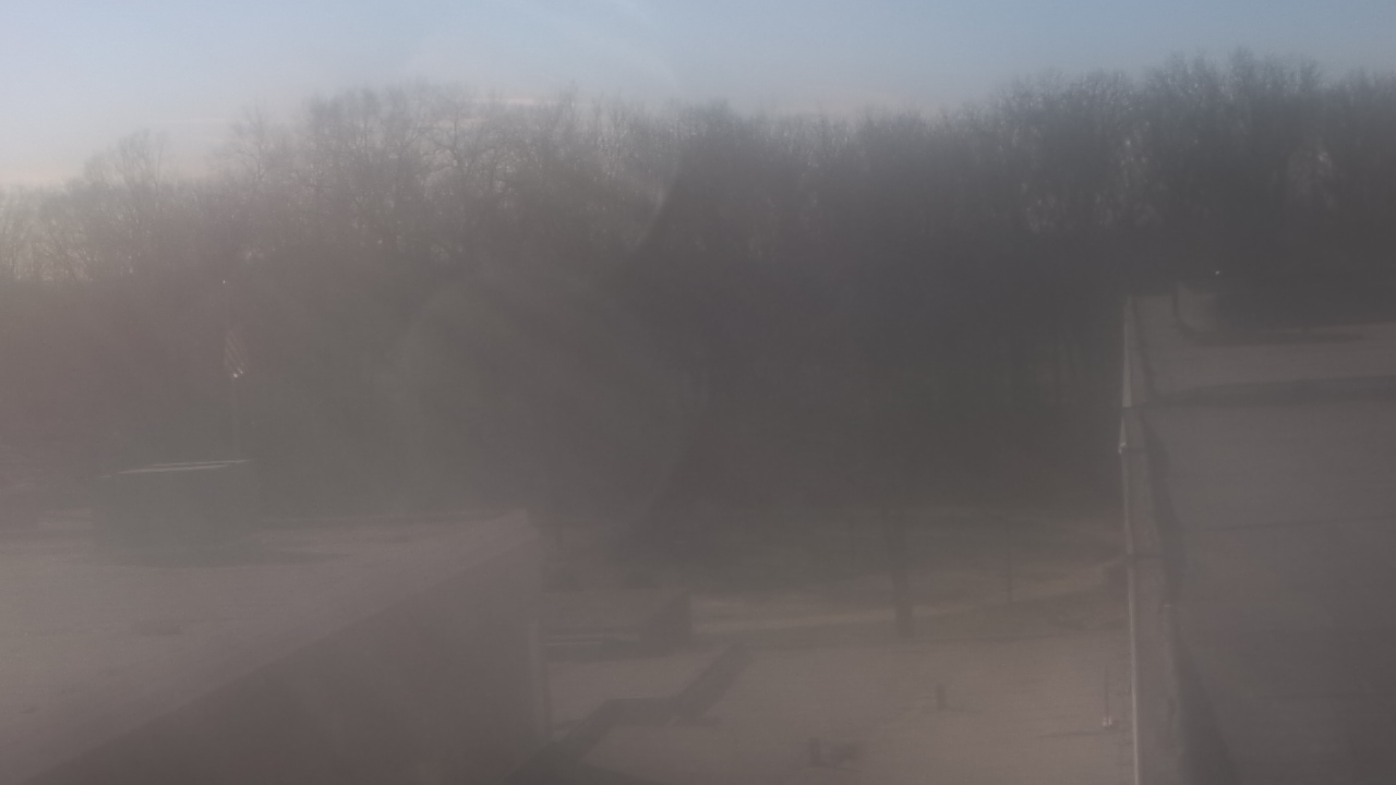 Thumbnail for current weather camera view from Dag Hammarskjold MS in Wallingford, Connecticut