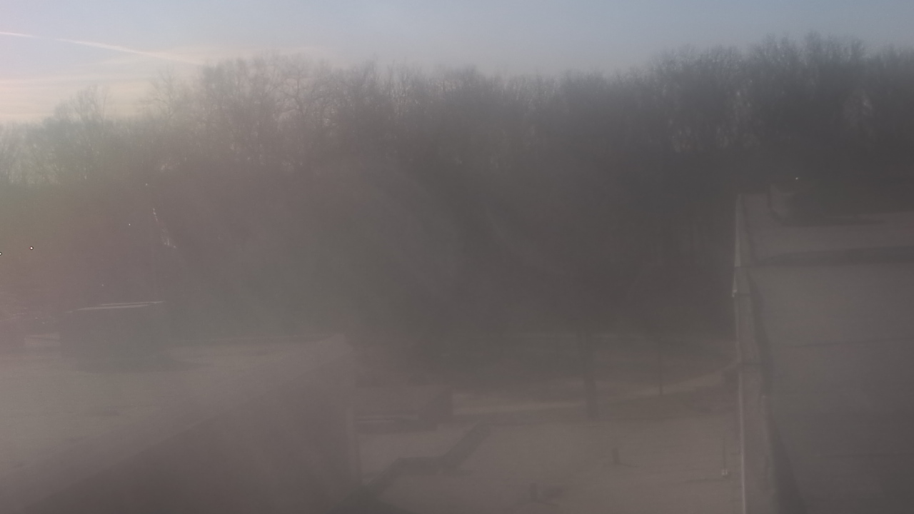 Thumbnail for current weather camera view from Dag Hammarskjold MS in Wallingford, Connecticut