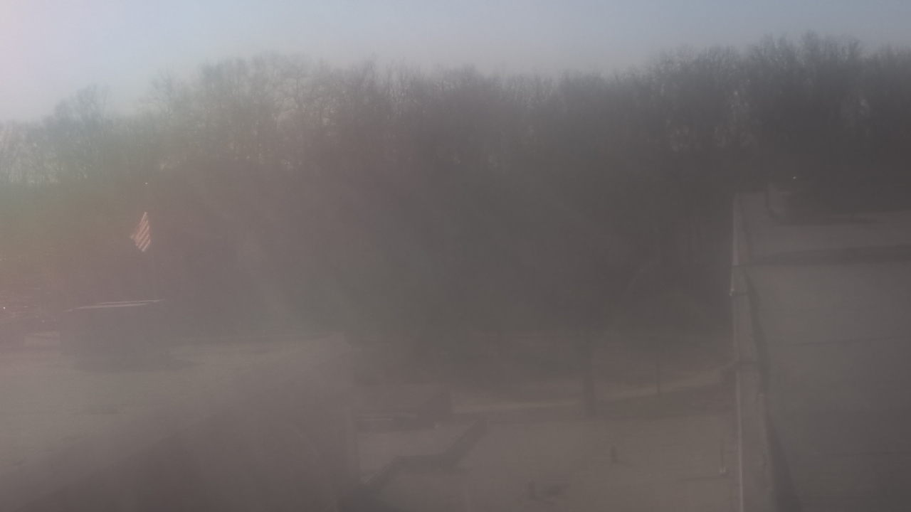 Thumbnail for current weather camera view from Dag Hammarskjold MS in Wallingford, Connecticut
