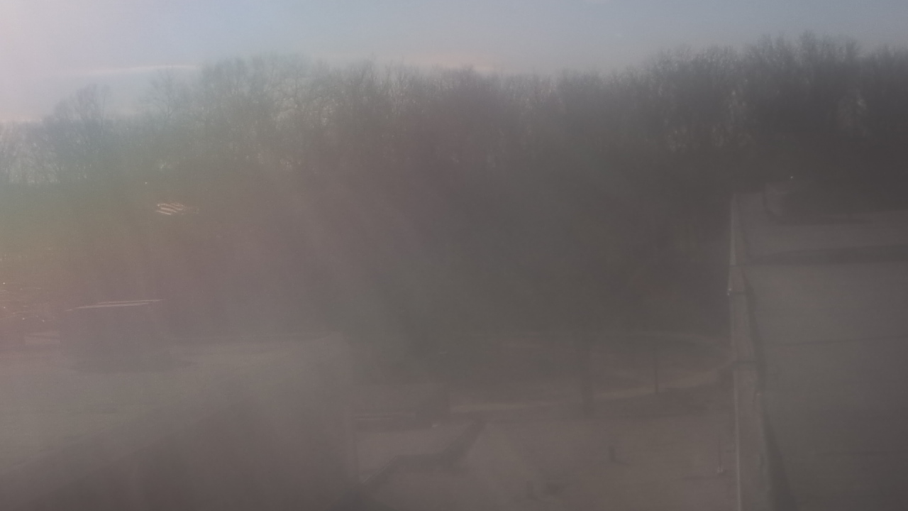 Thumbnail for current weather camera view from Dag Hammarskjold MS in Wallingford, Connecticut