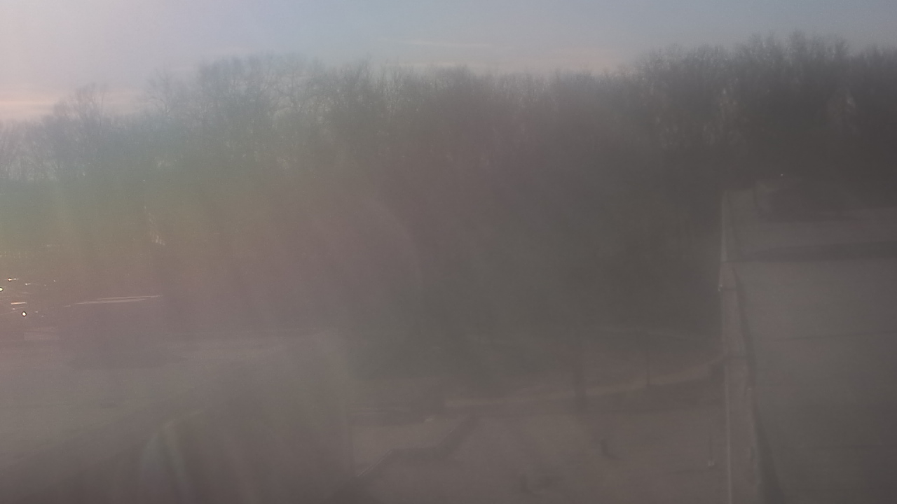 Thumbnail for current weather camera view from Dag Hammarskjold MS in Wallingford, Connecticut