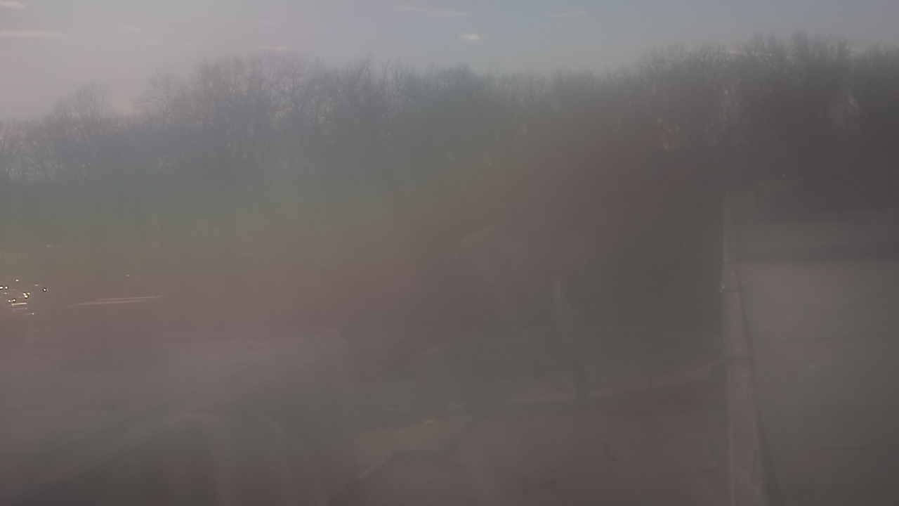 Thumbnail for current weather camera view from Dag Hammarskjold MS in Wallingford, Connecticut