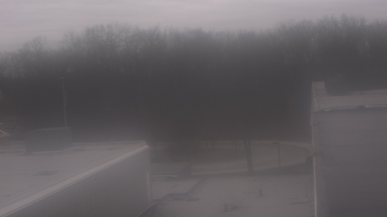 Thumbnail for current weather camera view from Dag Hammarskjold MS in Wallingford, Connecticut