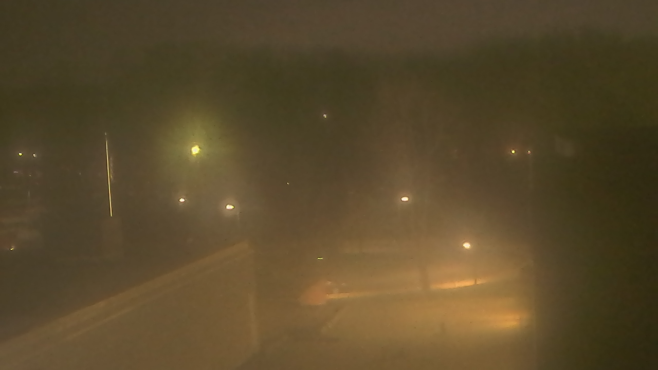 Thumbnail for current weather camera view from Dag Hammarskjold MS in Wallingford, Connecticut