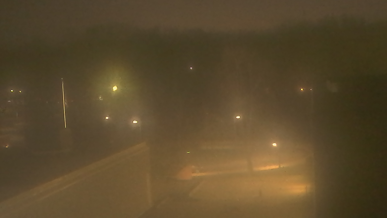 Thumbnail for current weather camera view from Dag Hammarskjold MS in Wallingford, Connecticut