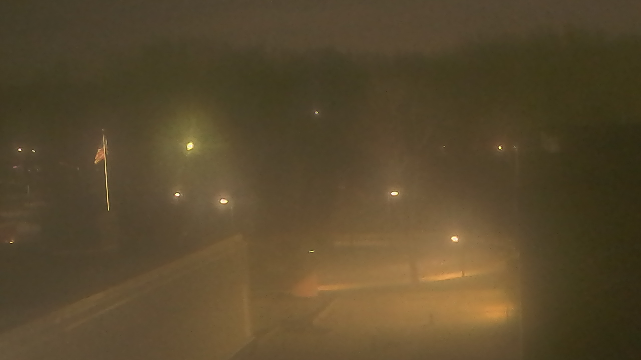 Thumbnail for current weather camera view from Dag Hammarskjold MS in Wallingford, Connecticut