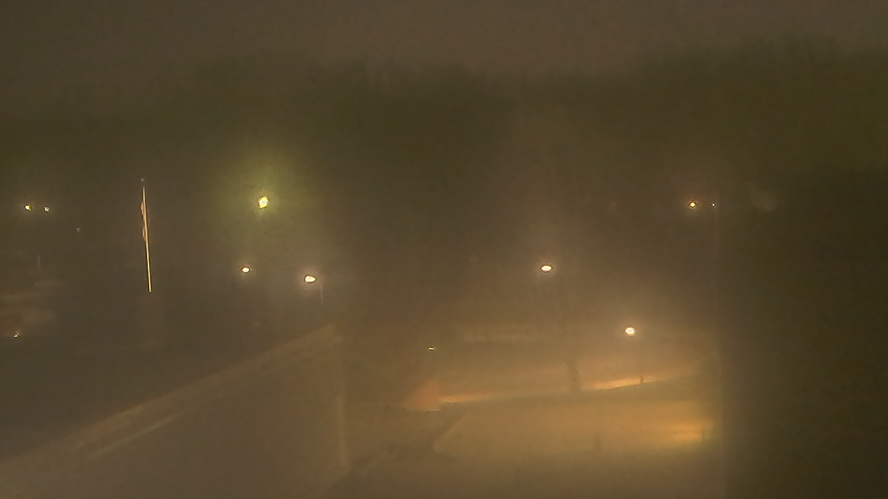 Thumbnail for current weather camera view from Dag Hammarskjold MS in Wallingford, Connecticut