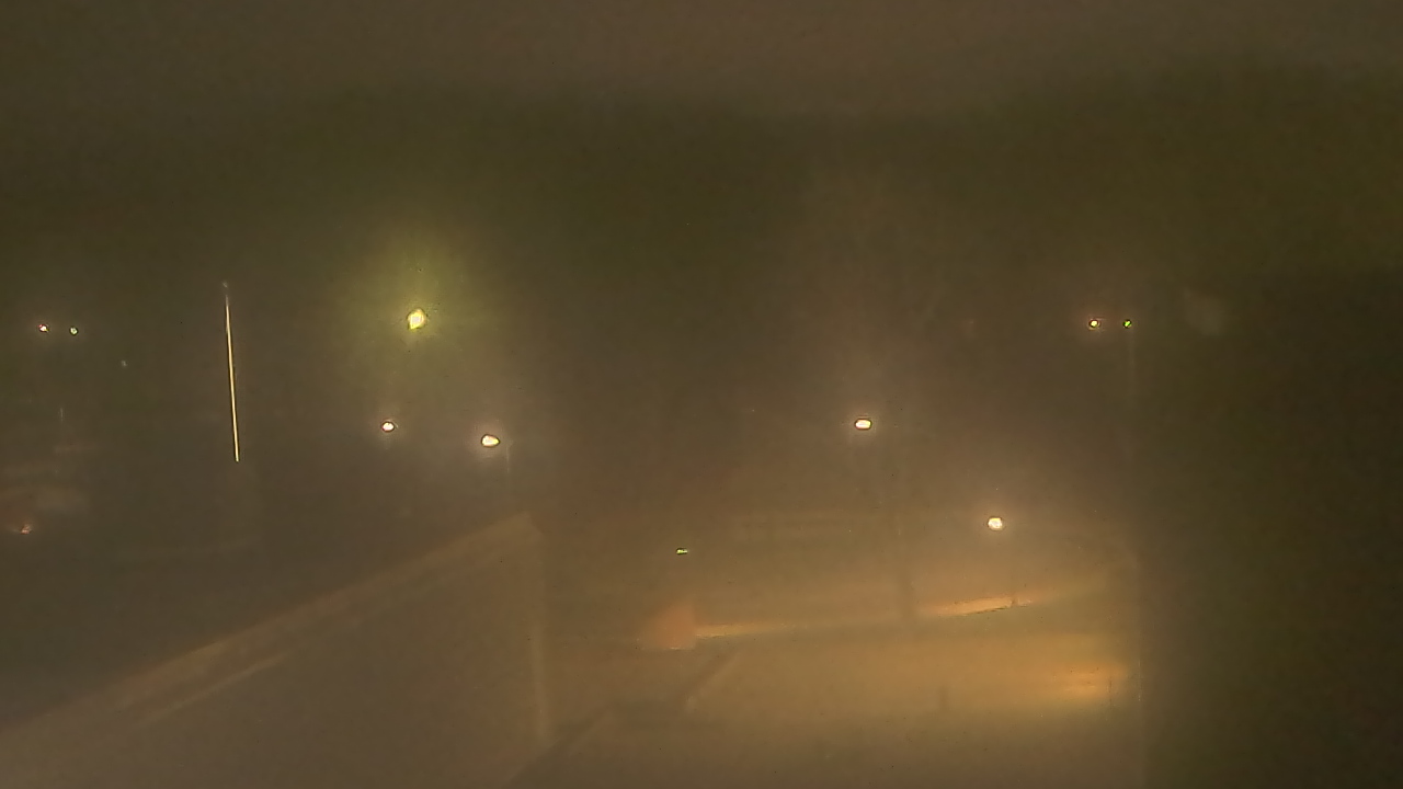 Thumbnail for current weather camera view from Dag Hammarskjold MS in Wallingford, Connecticut