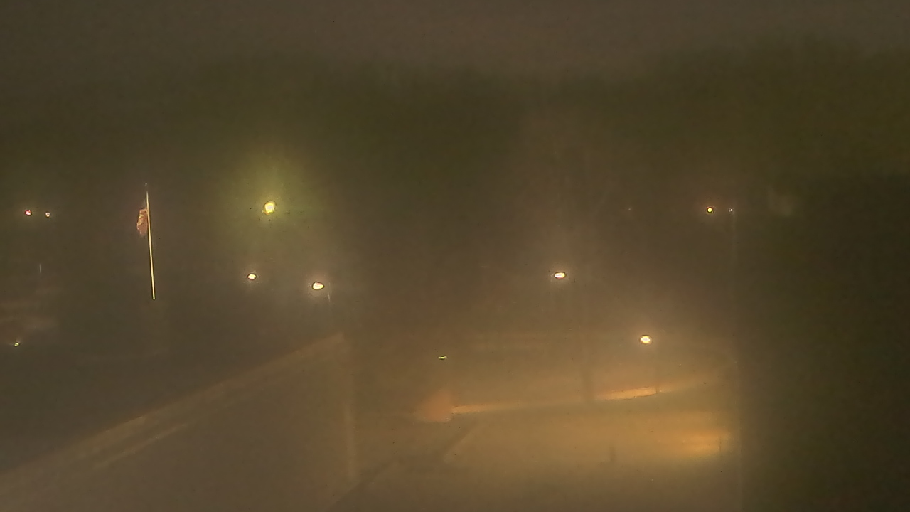 Thumbnail for current weather camera view from Dag Hammarskjold MS in Wallingford, Connecticut