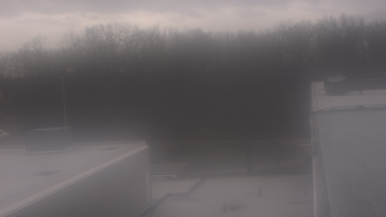 Thumbnail for current weather camera view from Dag Hammarskjold MS in Wallingford, Connecticut