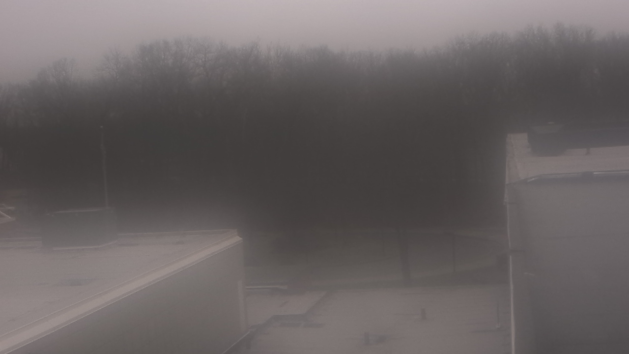 Thumbnail for current weather camera view from Dag Hammarskjold MS in Wallingford, Connecticut