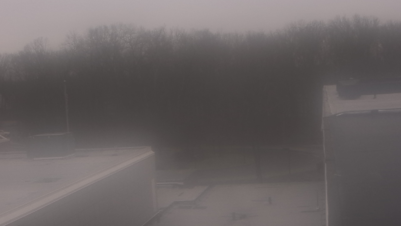 Thumbnail for current weather camera view from Dag Hammarskjold MS in Wallingford, Connecticut