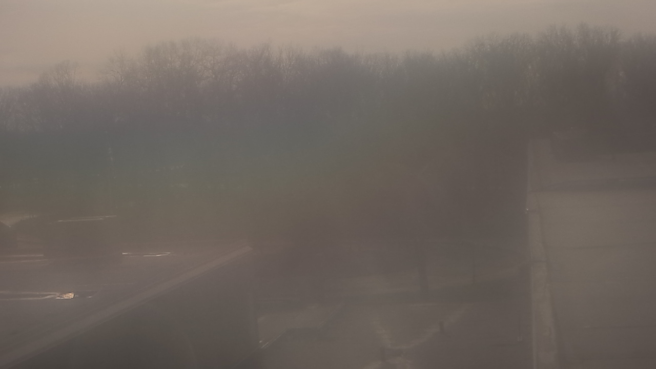 Thumbnail for current weather camera view from Dag Hammarskjold MS in Wallingford, Connecticut