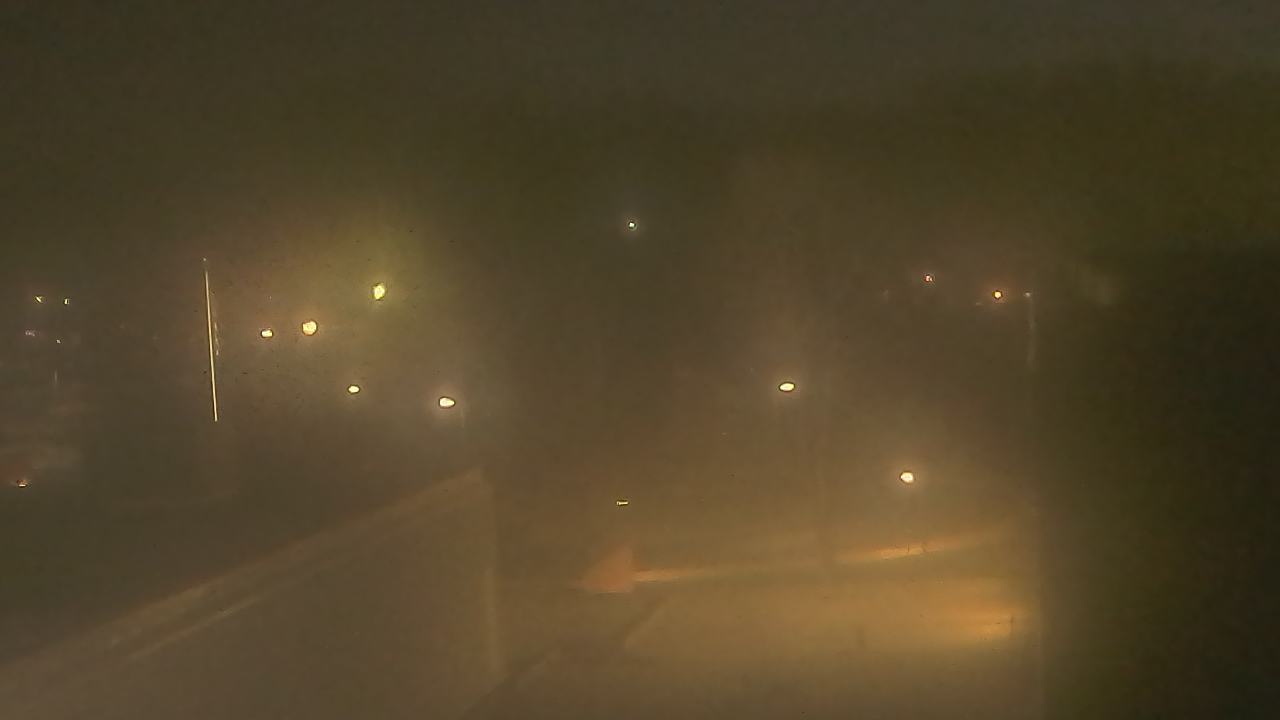 Thumbnail for current weather camera view from Dag Hammarskjold MS in Wallingford, Connecticut