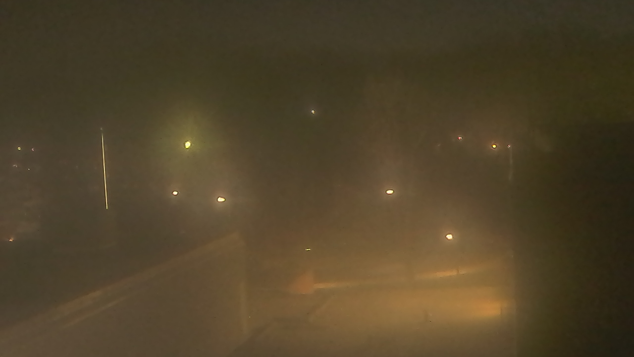 Thumbnail for current weather camera view from Dag Hammarskjold MS in Wallingford, Connecticut