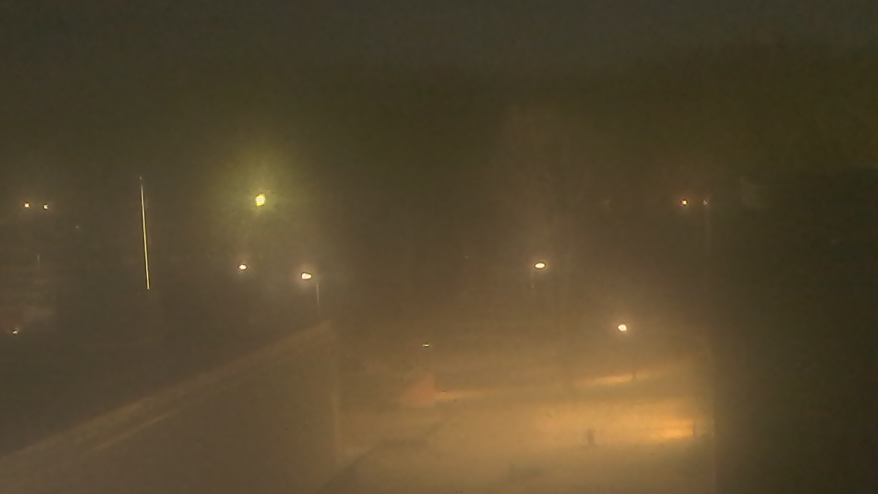 Thumbnail for current weather camera view from Dag Hammarskjold MS in Wallingford, Connecticut